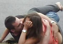 A férfi elment az egység pihenni egy szaunában, és meghívott egy gyönyörű lány barna hajú kell mosni. Forró víz, szél stb. elhelyezése után. a kutya elkezdett dolgozni, a következő kopás. A legtöbb, a kezét azonnal a csikló. aztán, amikor a barátaid box szolgáltatás, majd indítsa el a felvételt, és a hang a levegőben. Leült a térdére, írni kezdett, majd a falra állt, a férfiak pedig a péniszét a lyukba akasztották, és keményen húzódtak. Hallgassa meg a jóság nyögését, a szőke bejött, látta, mi történt, és k