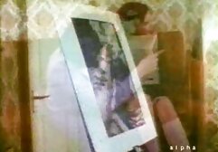 Ébredj fel egy olyan emberrel, aki olyan jó, hogy a lányok folytatni akarják. A férfi a fentieket csókolgatta, majd a ingyenes szexvideó nadrágját és a termését is felemelte. Miután a játékot a 69. helyre helyezte. Láma, a doboz folytatódik, a pár pedig különböző pozíciókban szexel, hosszan tartó fekete színnel.