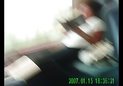 Csinos Lány kapcsolja be a webkamerát, majd elkezd csendesen megjelent előtte barátja. Megátkozta az ujjait, és kezével megérintette a mellkasát. Aztán meztelenül tartotta a hátán fekve, térdre borulva, hogy felfedje a törülközőt, majd elkezdte megérinteni pornó filmek magyarul őt, és panaszkodott, hogy boldog.